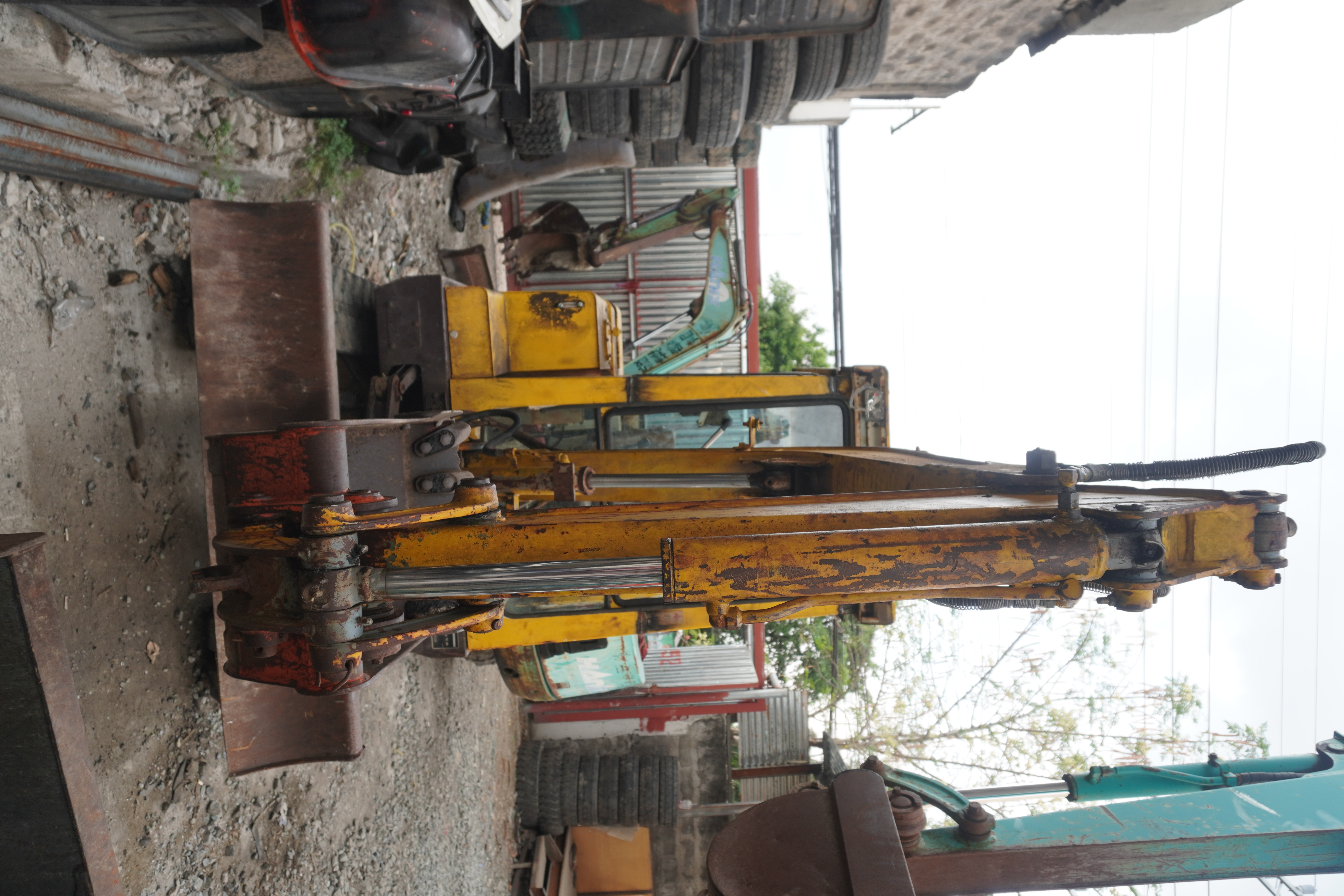KOMATSU PC30